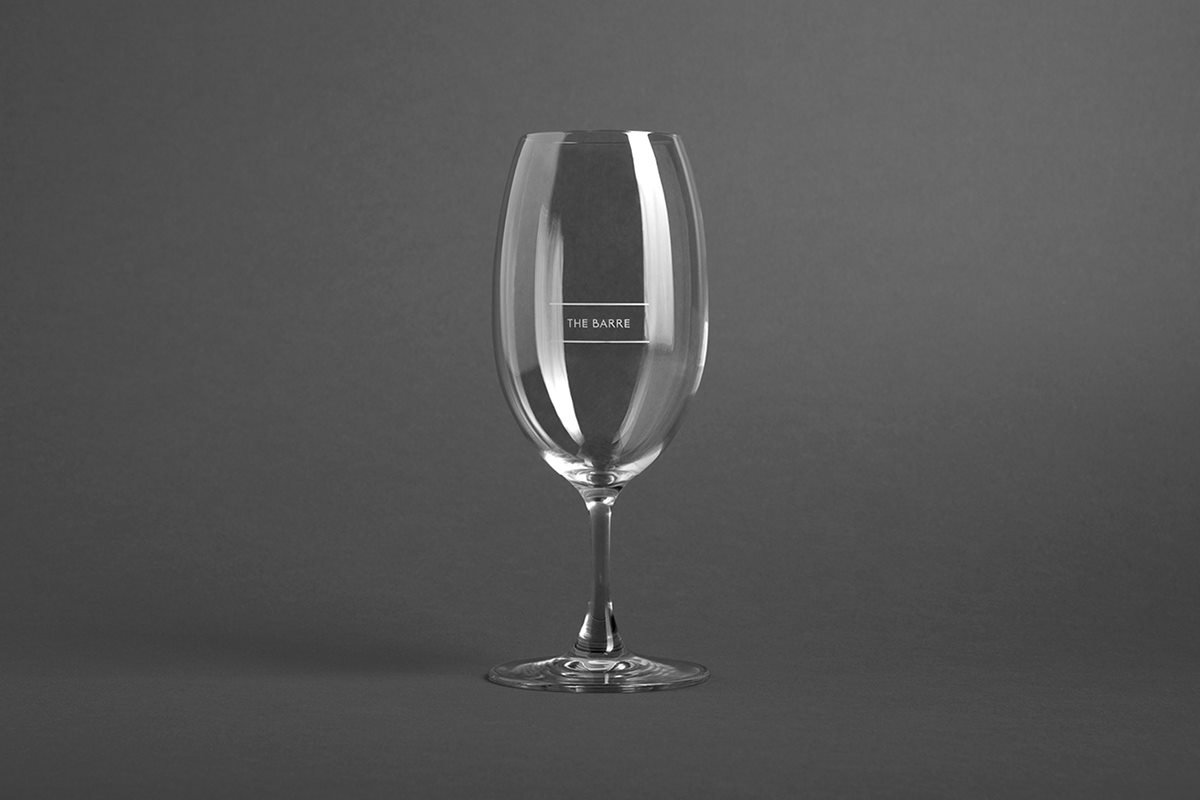 Barre酒吧品牌視覺形象設(shè)計