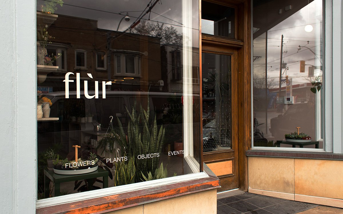 Flùr精品花店品牌vi設(shè)計(jì)案例欣賞，vi設(shè)計(jì)，深圳vi設(shè)計(jì)，花店vi設(shè)計(jì)，名片設(shè)計(jì)，標(biāo)志設(shè)計(jì)，左右格局