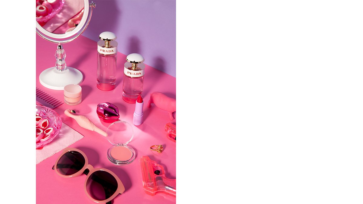 Prada高端時(shí)尚品牌vi設(shè)計(jì)和包裝設(shè)計(jì)欣賞，時(shí)尚品牌vi設(shè)計(jì)，時(shí)尚品牌品牌視覺識(shí)別設(shè)計(jì)，深圳vi設(shè)計(jì)，深圳品牌視覺識(shí)別設(shè)計(jì)，左右格局