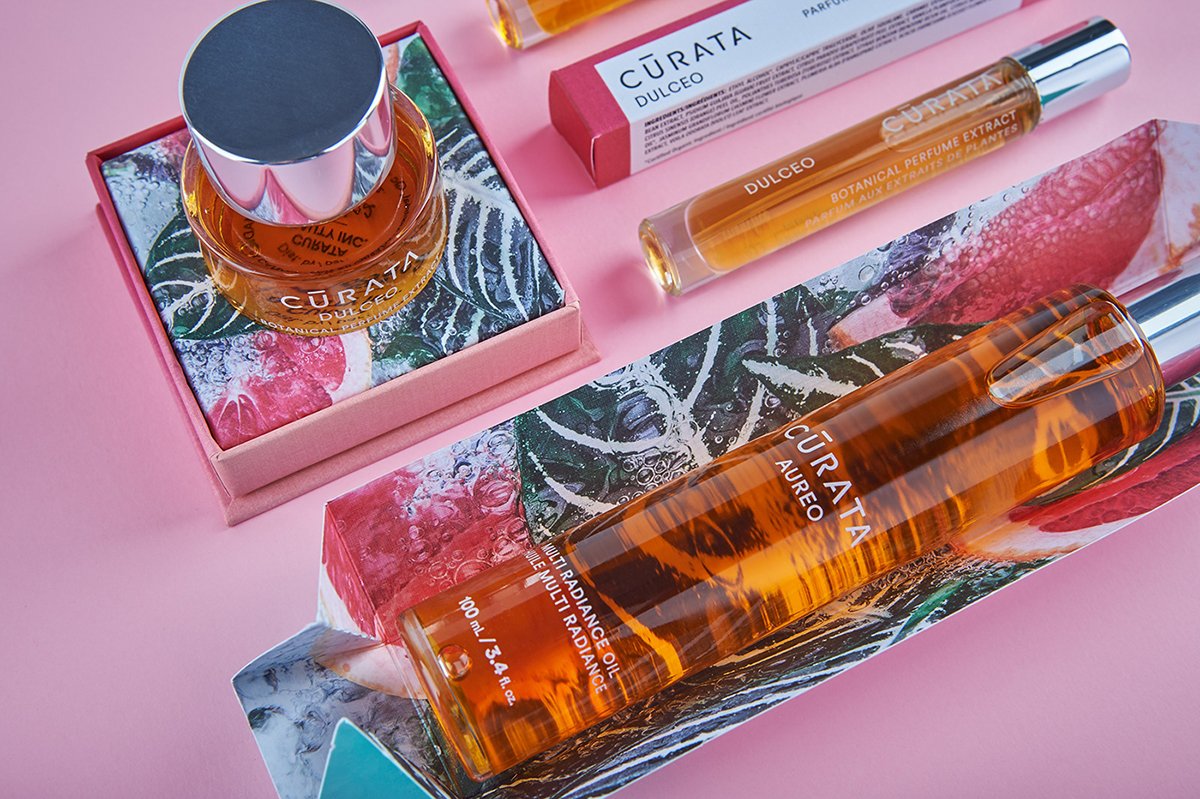 香水奢侈品牌(化妝品)VI設(shè)計(jì)和品牌形象設(shè)計(jì)欣賞 香水奢侈品牌(化妝品)VI設(shè)計(jì)和品牌形象設(shè)計(jì)欣賞,香水品牌VI設(shè)計(jì),奢侈品牌VI設(shè)計(jì),化妝品牌VI設(shè)計(jì),深圳VI設(shè)計(jì),左右格局