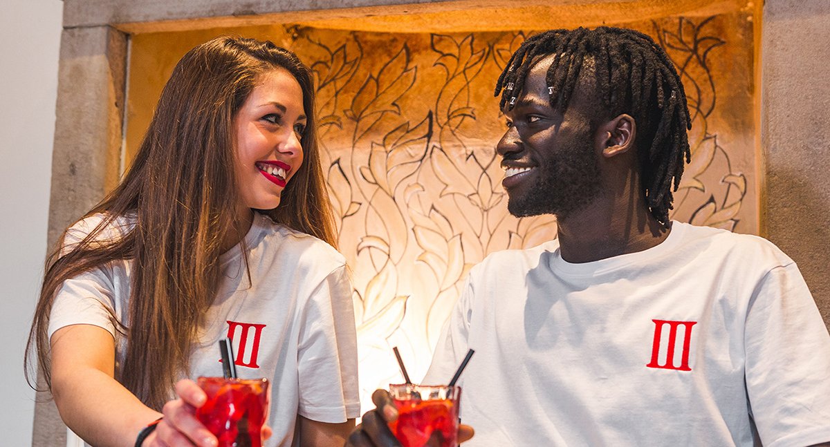 3WAYZ國際服裝潮牌品牌VI設計案例，VI設計，品牌VI設計，服裝VI設計，潮牌VI設計，潮牌品牌VI，深圳VI設計，左右格局