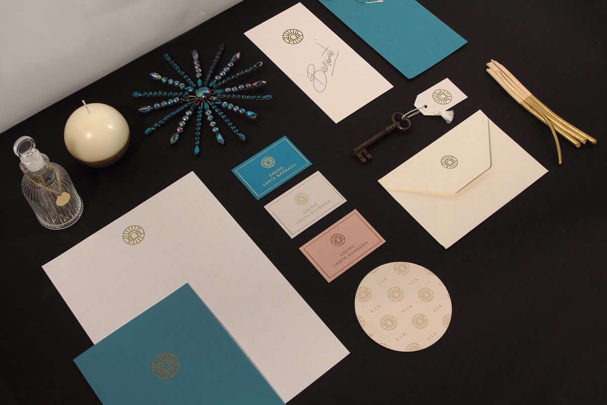 國外民宿酒店品牌vi設(shè)計(jì)和標(biāo)志設(shè)計(jì)，品牌設(shè)計(jì)，品牌vi設(shè)計(jì)，標(biāo)志設(shè)計(jì)，酒店vi設(shè)計(jì)，民宿vi設(shè)計(jì)，深圳vi設(shè)計(jì)，左右格局