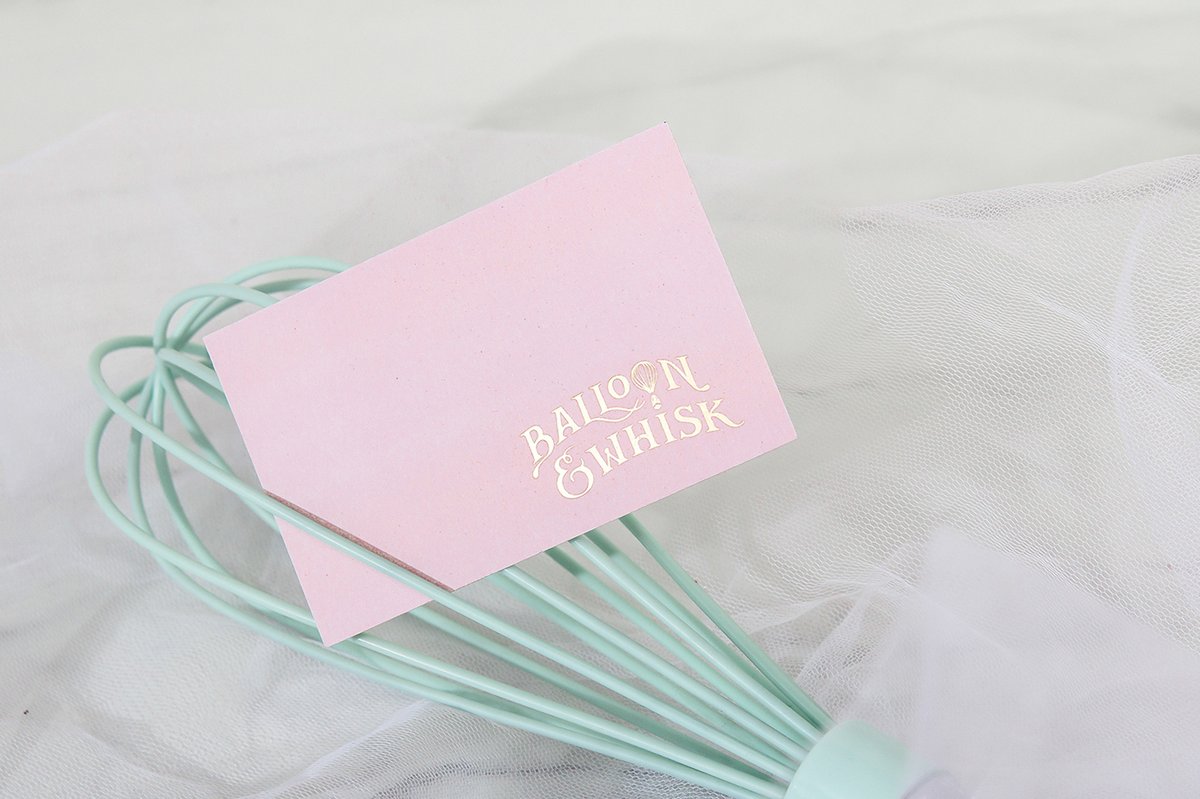 蛋糕店（食品）品牌vi設(shè)計(jì)—Balloon and Whisk 插圖賞析，vi設(shè)計(jì)，視覺(jué)形象vi設(shè)計(jì)，食品vi設(shè)計(jì)，包裝設(shè)計(jì)，蛋糕店品牌vi設(shè)計(jì)，vi品牌策劃，深圳vi設(shè)計(jì)，左右格局