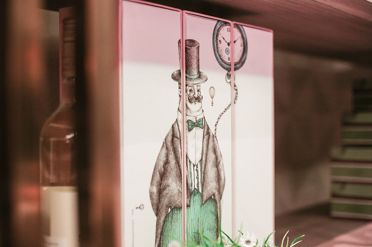 蛋糕店（食品）品牌vi設(shè)計(jì)—Balloon and Whisk 插圖賞析，vi設(shè)計(jì)，視覺(jué)形象vi設(shè)計(jì)，食品vi設(shè)計(jì)，包裝設(shè)計(jì)，蛋糕店品牌vi設(shè)計(jì)，vi品牌策劃，深圳vi設(shè)計(jì)，左右格局