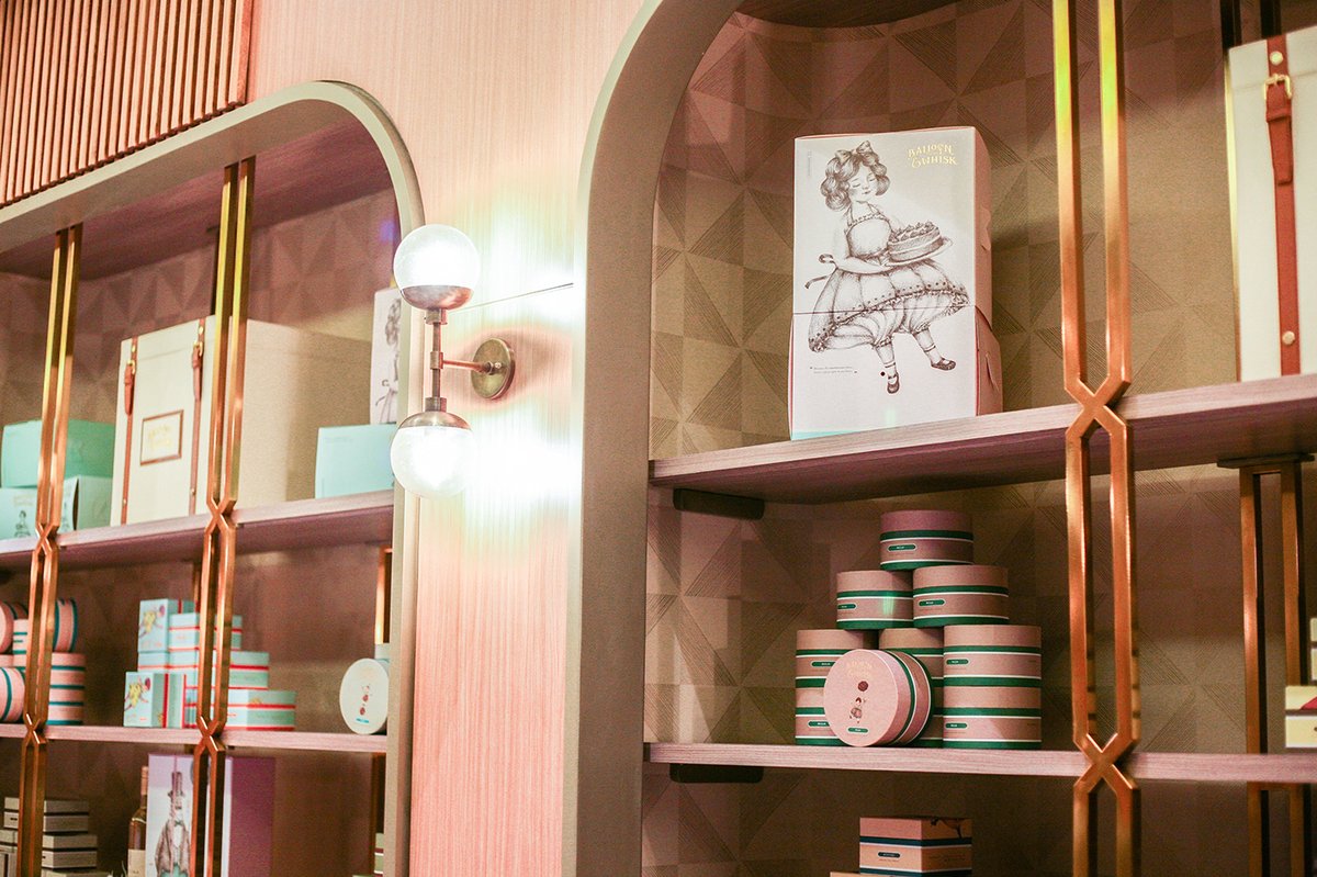 蛋糕店（食品）品牌vi設(shè)計(jì)—Balloon and Whisk 插圖賞析，vi設(shè)計(jì)，視覺(jué)形象vi設(shè)計(jì)，食品vi設(shè)計(jì)，包裝設(shè)計(jì)，蛋糕店品牌vi設(shè)計(jì)，vi品牌策劃，深圳vi設(shè)計(jì)，左右格局