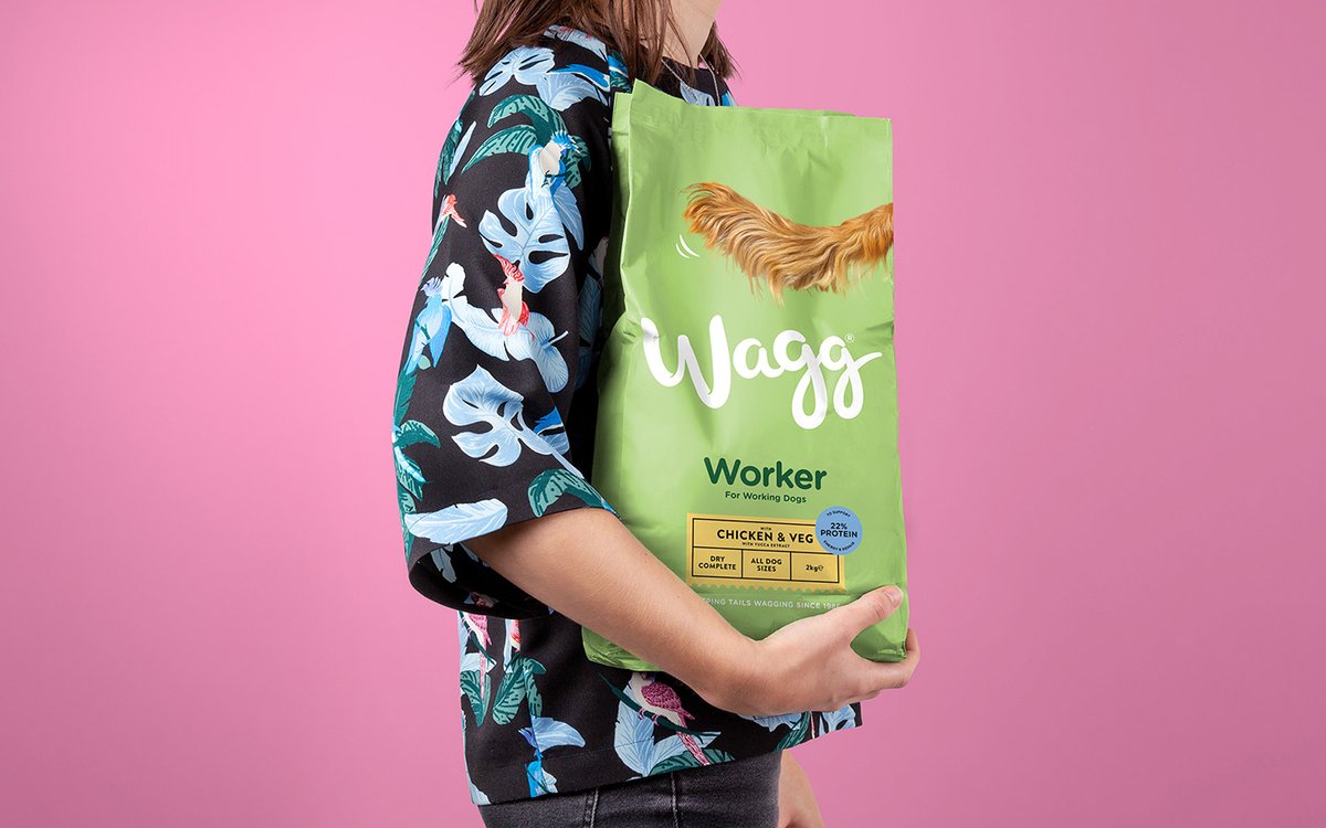 寵物食品 Wagg 品牌標識vi設計及品牌重塑，vi設計，食品vi設計，品牌形象設計，食品品牌vi設計，標識設計，品牌vi設計，品牌策劃，深圳vi設計，左右格局