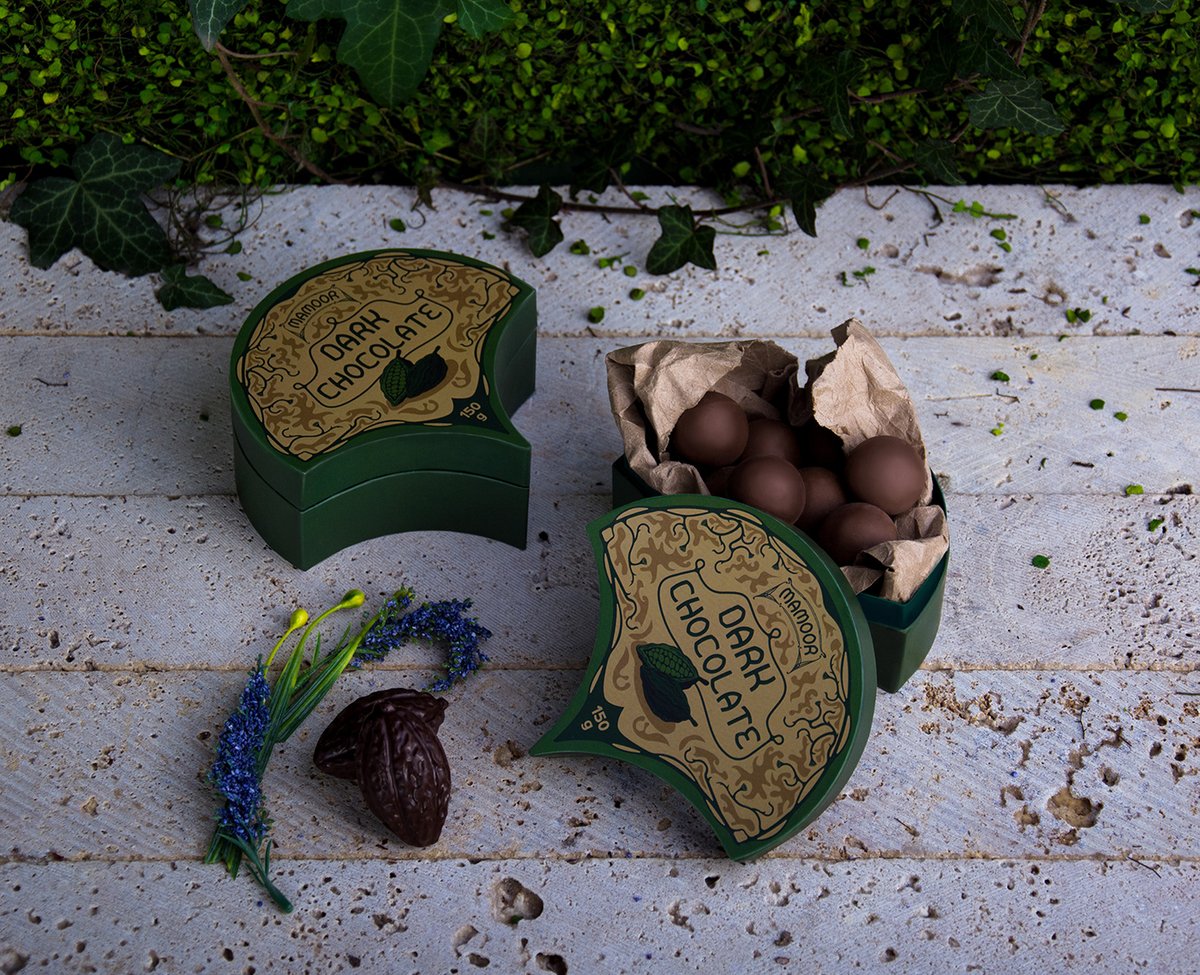 MAMOOR餐廳品牌vi設計——巧克力包裝盒的vi視覺標識 MAMOOR餐廳品牌vi設計——巧克力包裝盒的vi視覺標識,vi設計,餐飲vi設計,餐飲品牌vi設計,快消品vi設計,品牌標識vi設計,品牌vi設計,品牌策劃,深圳vi設計,左右格局