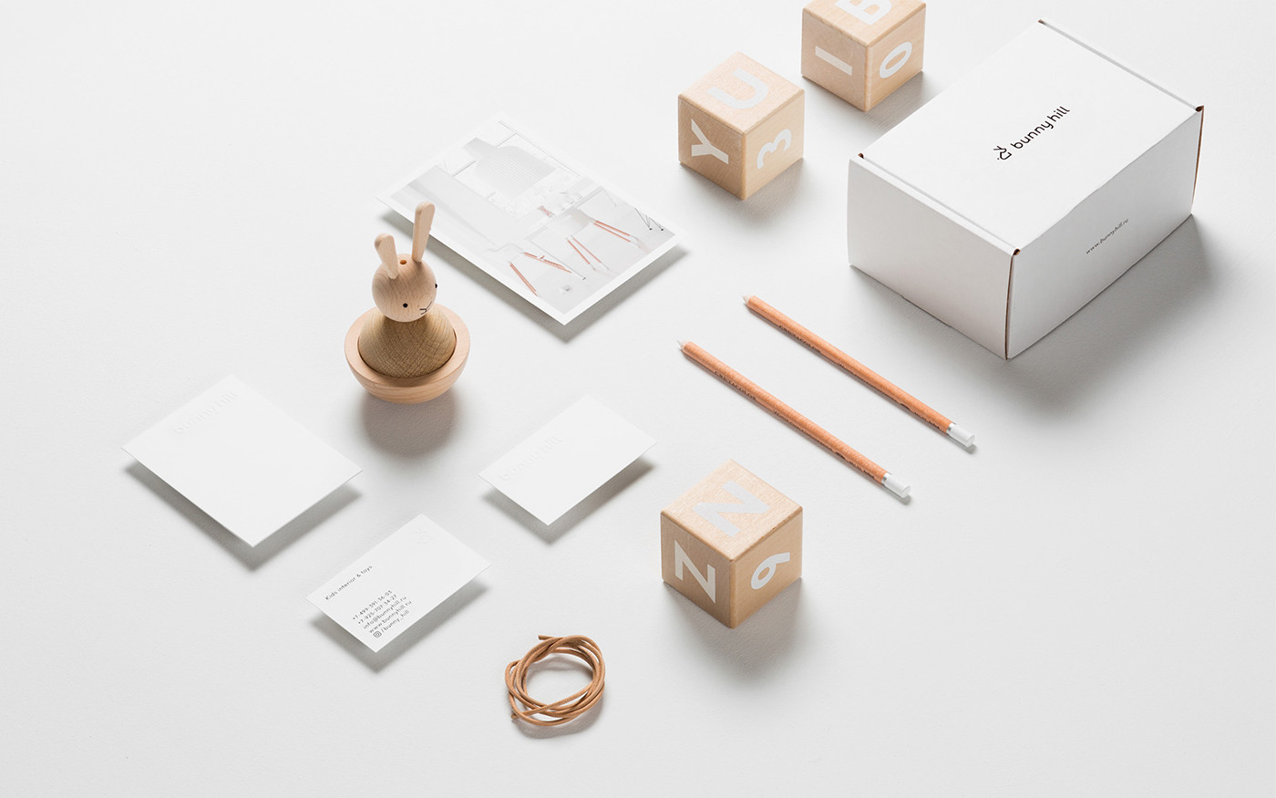 “兔寶寶山”兒童玩具品牌vi設(shè)計(jì)和網(wǎng)站設(shè)計(jì)欣賞，家居vi設(shè)計(jì)，深圳vi設(shè)計(jì)，網(wǎng)站設(shè)計(jì)，左右格局