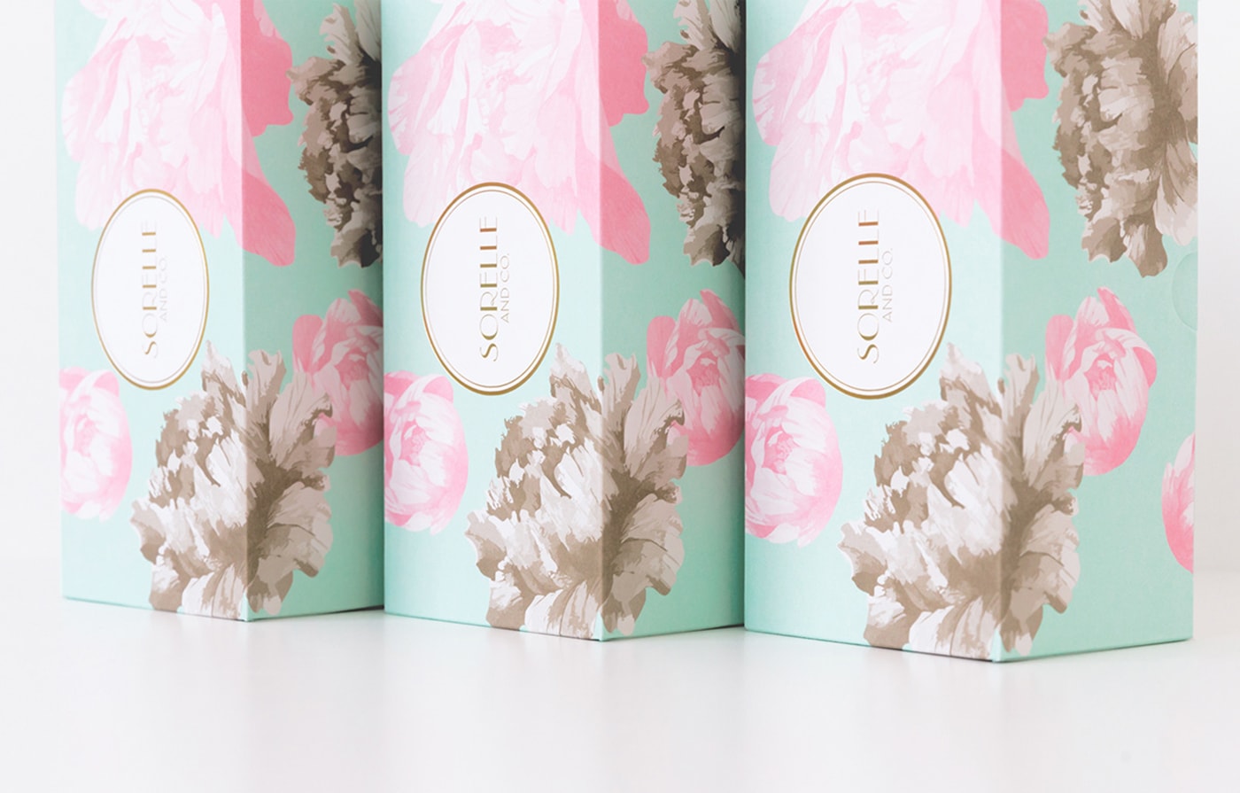 高檔烘焙咖啡廳品牌vi視覺設(shè)計案例，食品VI設(shè)計，食品包裝設(shè)計，品牌視覺設(shè)計，深圳VI設(shè)計，左右格局