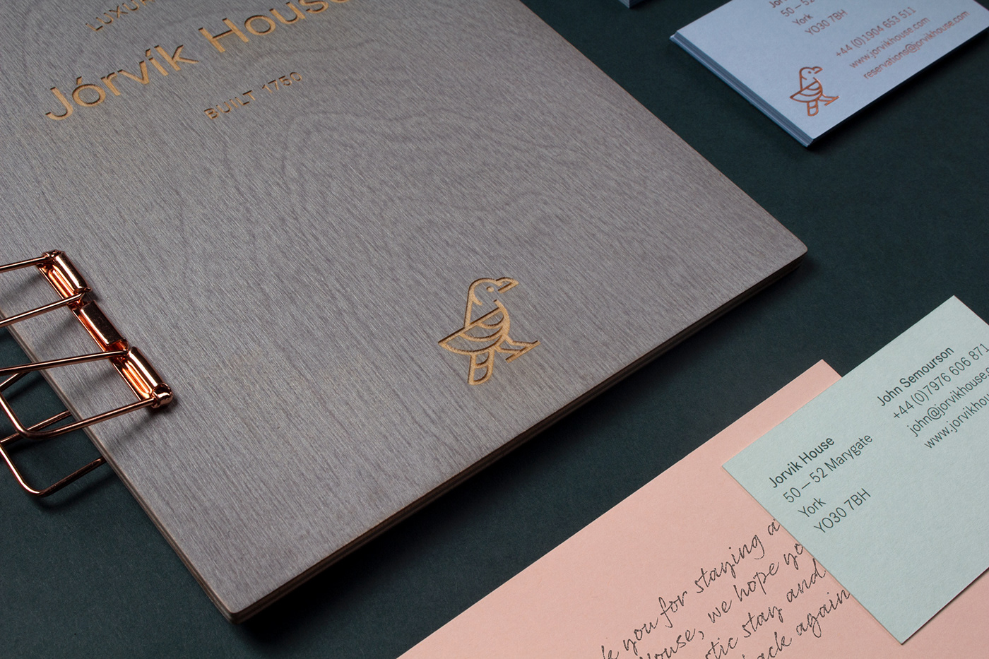 現代精品酒店品牌VI設計如何實現戰略落地，酒店VI設計，酒店品牌策劃，深圳VI設計，左右格局