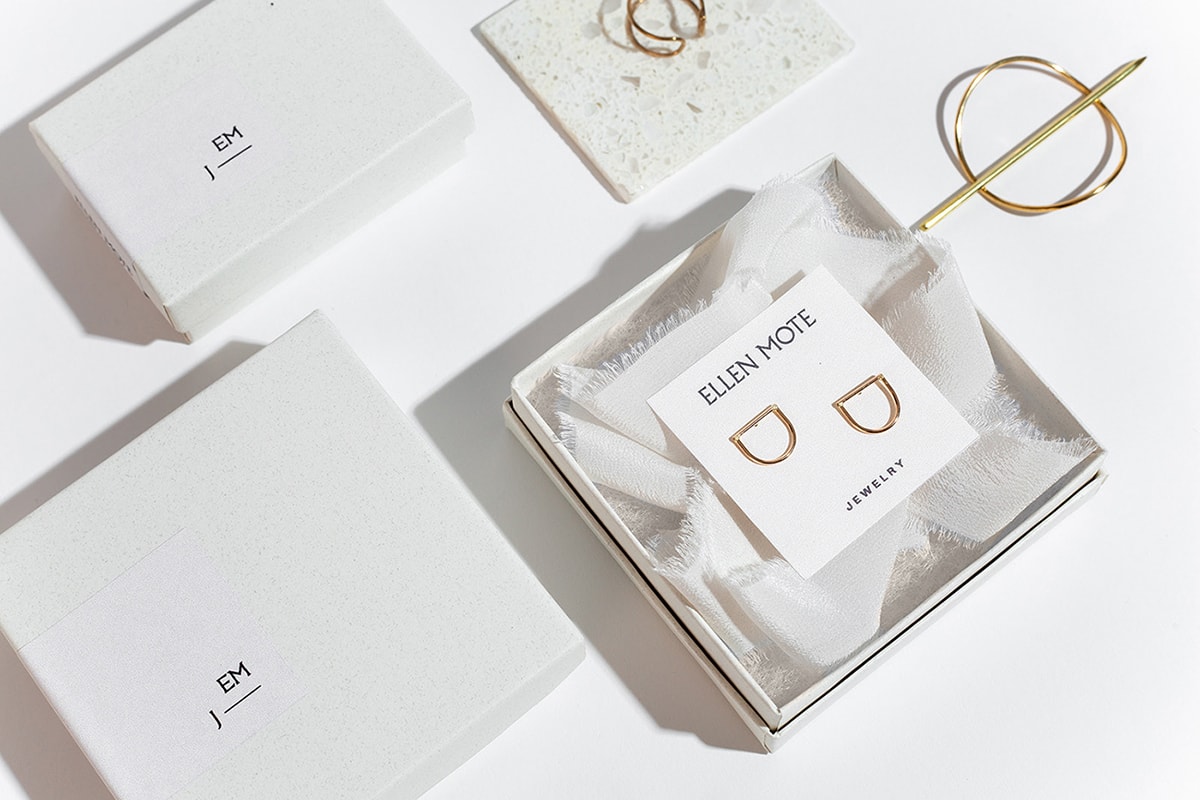 時尚簡約 Ellen Mote 珠寶品牌VI設(shè)計和品牌重塑 時尚簡約 Ellen Mote 珠寶品牌VI設(shè)計和品牌重塑,珠寶品牌VI設(shè)計,珠寶網(wǎng)站設(shè)計,品牌戰(zhàn)略升級, 深圳VI設(shè)計,左右格局